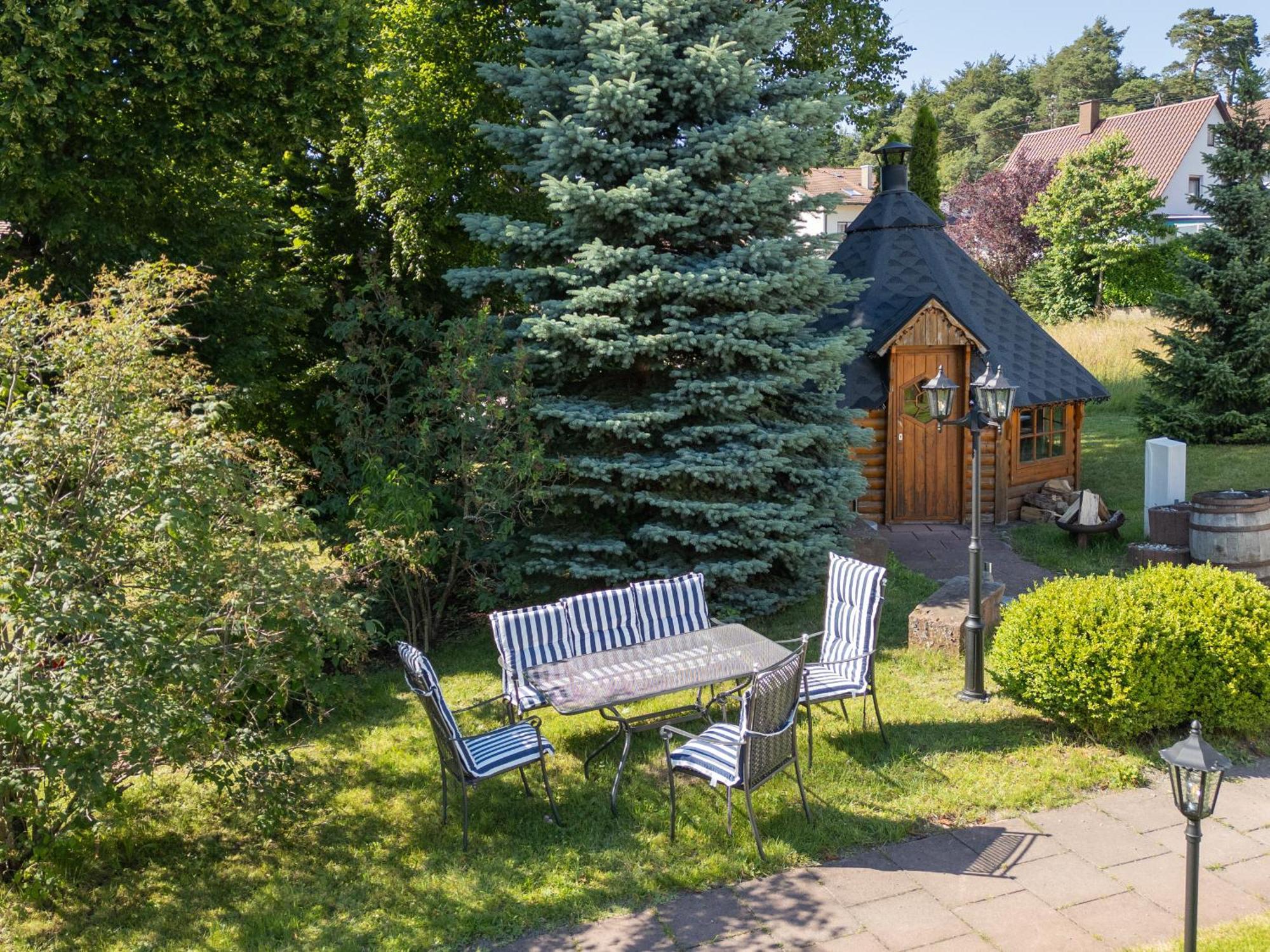 Hotel Restaurant Vinothek Lamm Бад-Херренальб Экстерьер фото