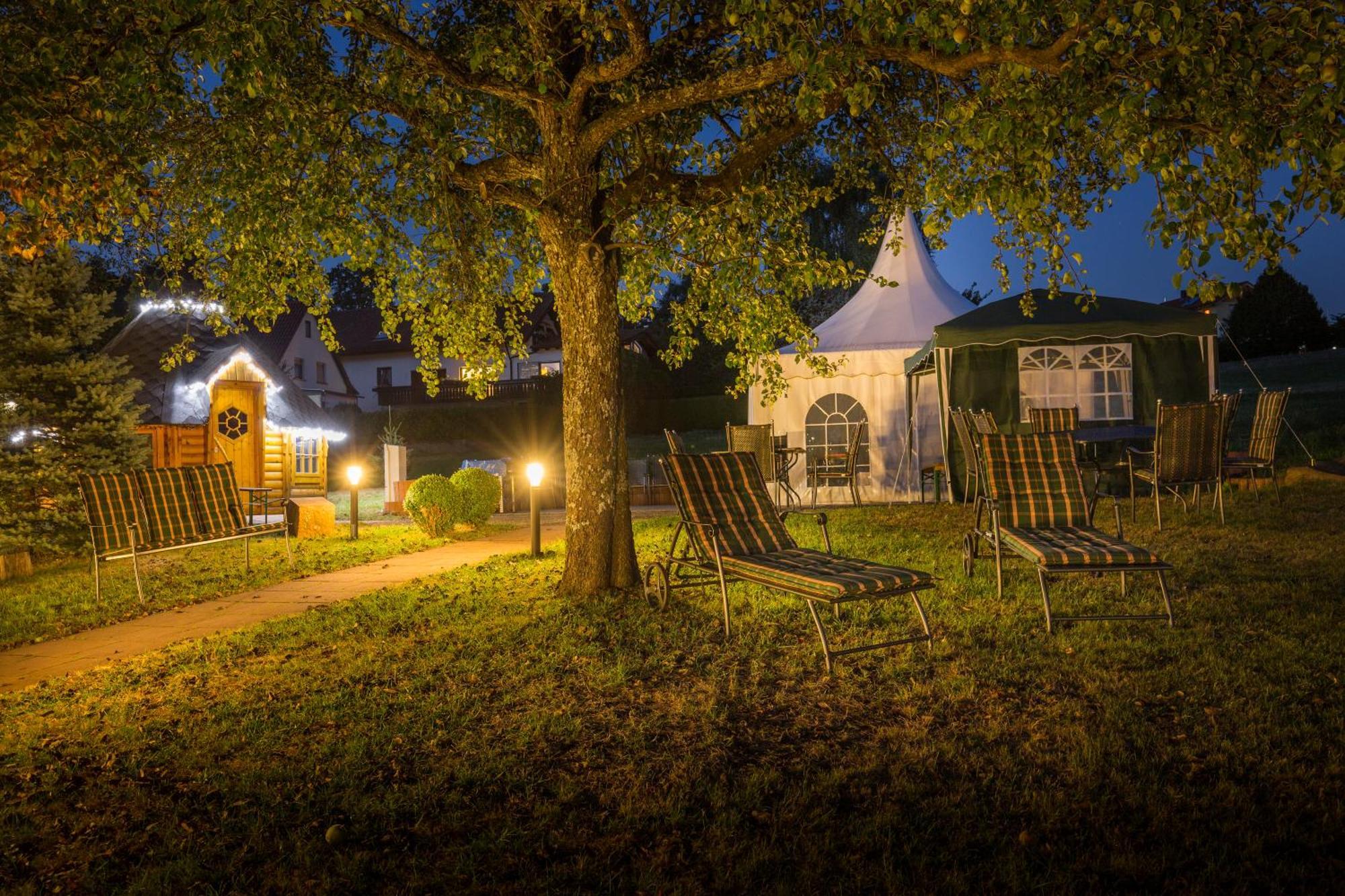 Hotel Restaurant Vinothek Lamm Бад-Херренальб Экстерьер фото