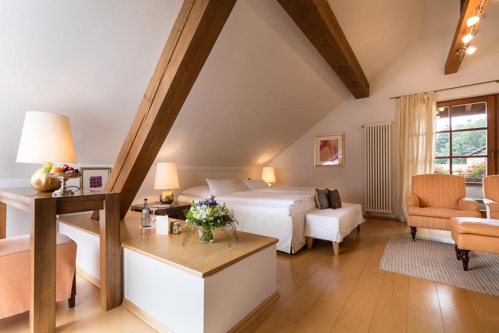 Hotel Restaurant Vinothek Lamm Бад-Херренальб Экстерьер фото